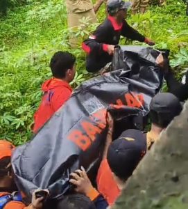 Bocah  Berinisial INU Hanyut di Temukan di Sungai Perak Kondisi Meninggal Dunia