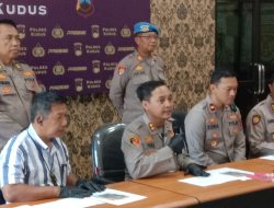 Polres Kudus Gelar’ Perkara Kasus Perampok Emas Lansia, Ancaman Tersangka 12 Tahun Penjara
