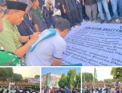 Mahasiswa Kudus Bergerak! Delapan Tuntutan Menggema di Depan Pendopo Kabupaten