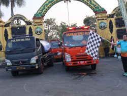 Imbas Kemarau, Pemkab Blora dan Polres Dropping Ribuan Tangki Air Bersih