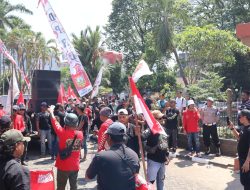 Massa Aksi Damai di DPRD Kudus, Kapolres Apresiasi Penyampaian Aspirasi Dengan Tertib